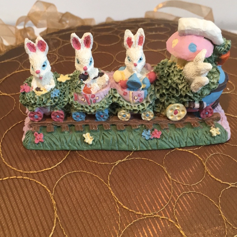 NWOT Vintage 1990s hand-painted bunny train figurine